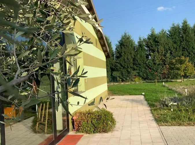 Il Casale 3* サッスオーロ