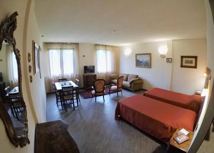 Il Casale 3* サッスオーロ