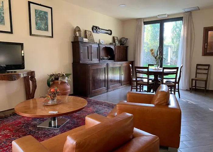 호텔 Il Casale 사수올로